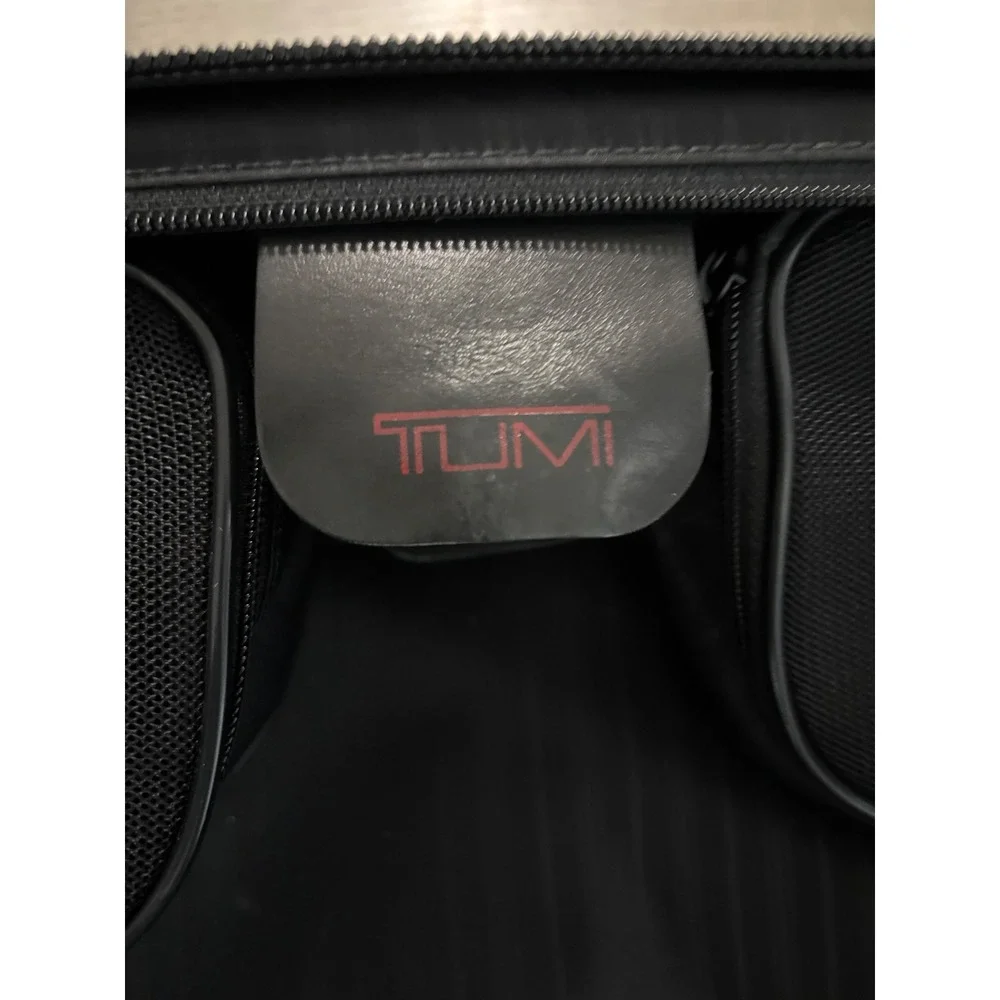 Tumi Alpha Ballistic Nylon Rolling Garment Bag Black‎ Tri-Fold Suitcase BMJ